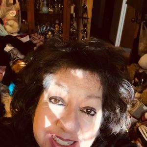 Meet your Posher, Frances